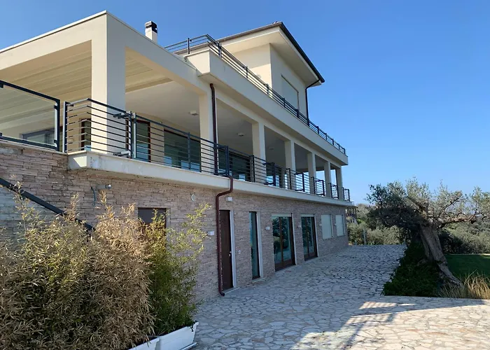  Villa Sami
